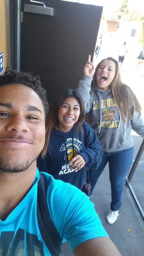 PhilosopherJV's tweet photo. Never seperated! 🙌🙌 #PVHSUnited @FoxNews @abc7newsBayArea @kron4news http://t.co/KM5zDLcuOG