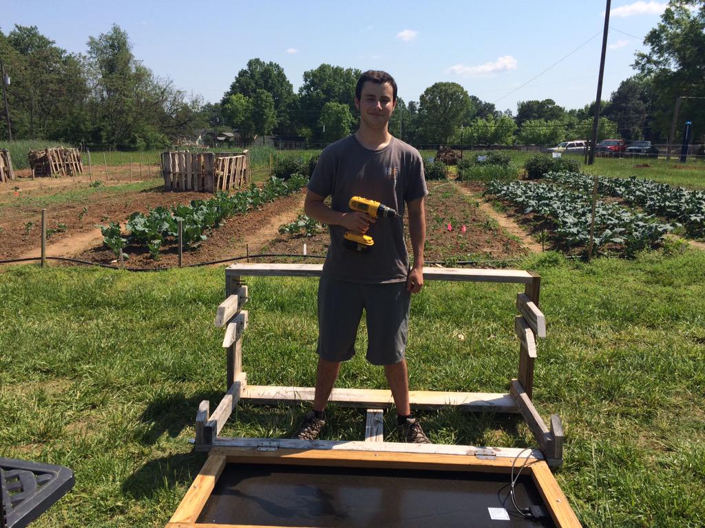Danielconley_'s tweet photo. Built a stand for a solar panel at Loy farm today! #EDU211 http://t.co/O4sKXqNevQ