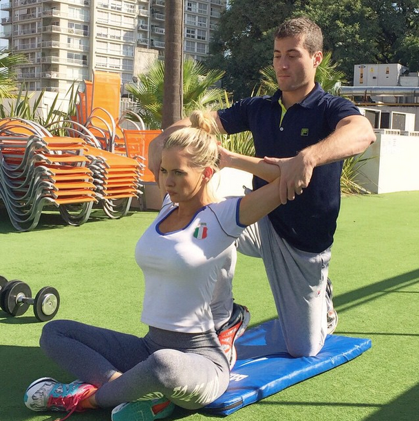 Terminando de entrenar con @MartinVenturino ! #training #fitness #gym #sunnyday #stretching ??? http://t