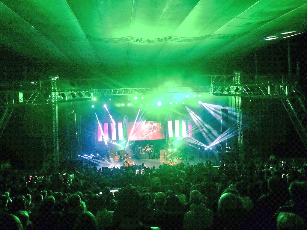 alivea's tweet photo. Polne Križanke o pravljičnih ljudeh @SANK_ROCK \m/ http://t.co/vQFI6bxeLy