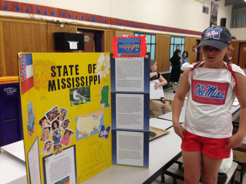 MrsBarsClass's tweet photo. @MsDiPesa So proud of our students' hard work at their #StateFair today! #beproudbedale http://t.co/H2q0Z8hred