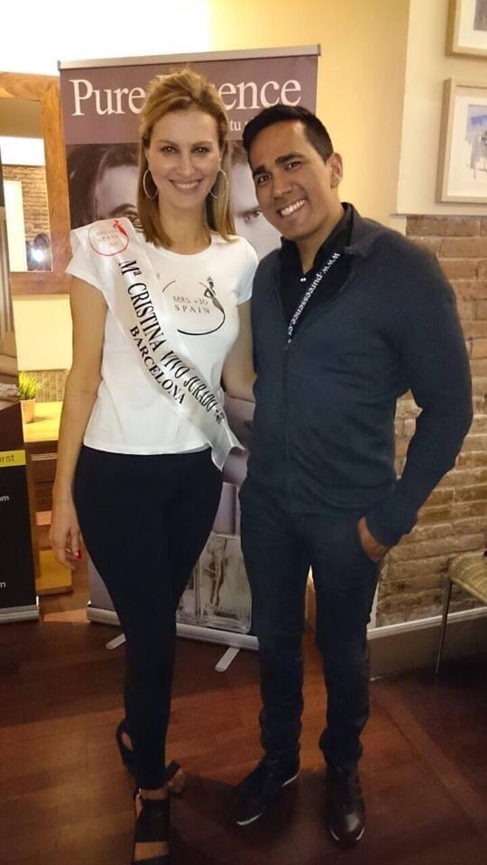 PureEssence15's tweet photo. Nuestro mayor agradecimiento a la organización del certamen de Miss España por confiar en #PureEssence http://t.co/4pq2nZJU00