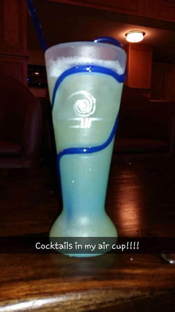 LozzzaB's tweet photo. Sat in the bar @altontowers with my margarita in my air sippy cup!!! http://t.co/5drfYk9Qgw