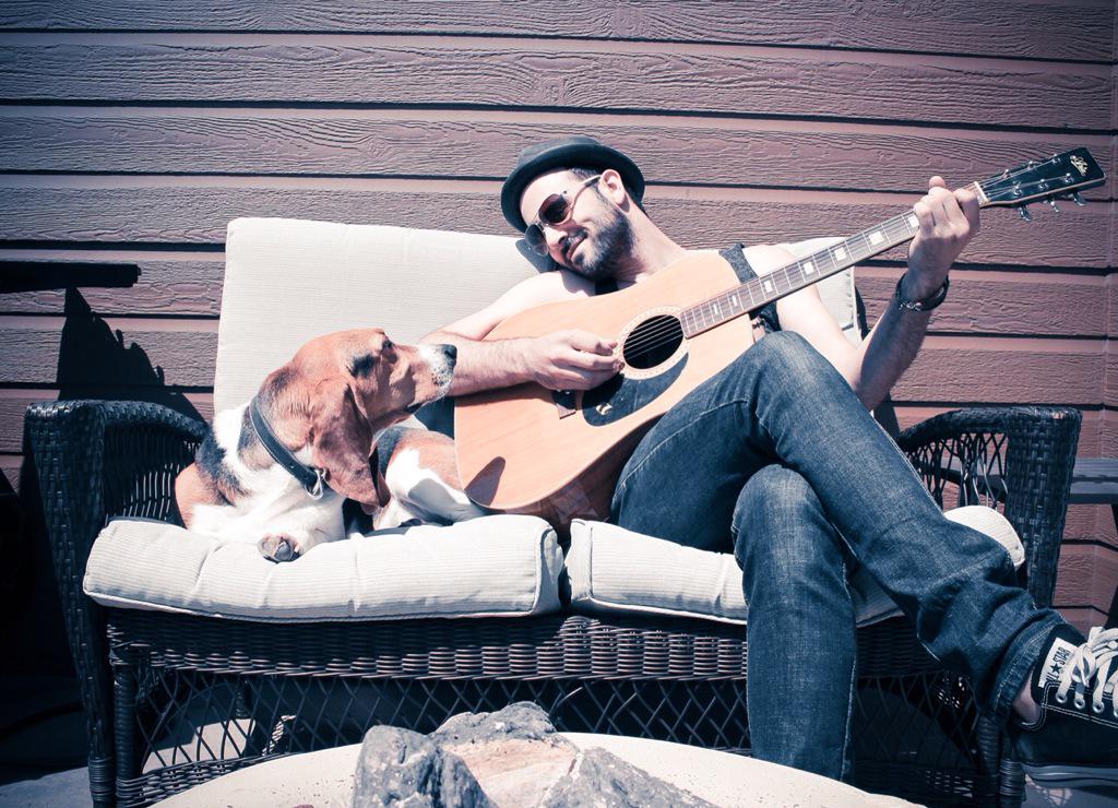 Je vous présente Madame, ma nouvelle choriste! 🐶 #basset