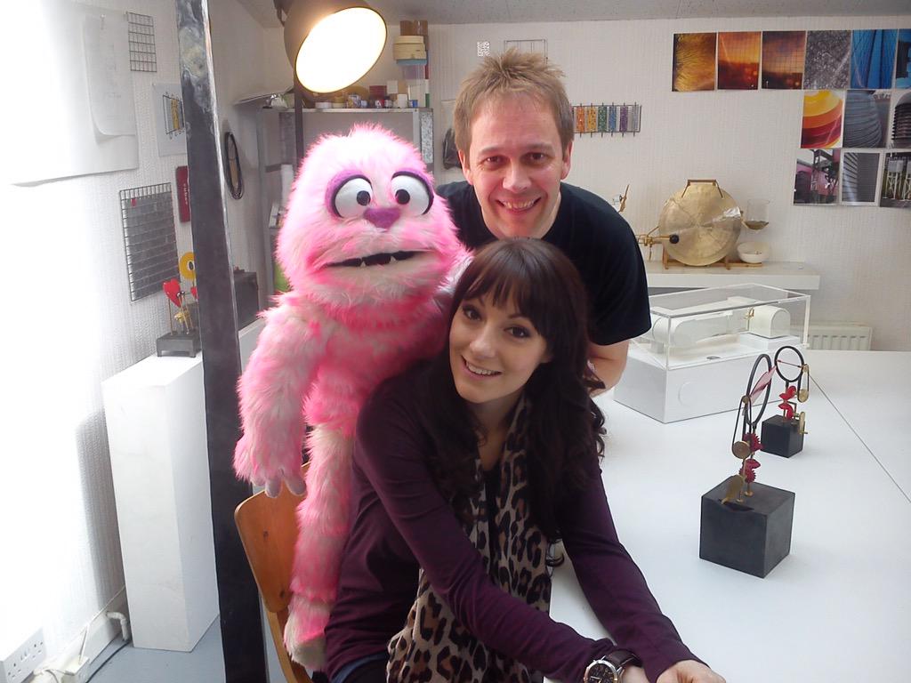Highjinxmagic's tweet photo. Great day filming :D @smithautomata @TheoMouse @TrendsEntertain  #magic #illusion #Huddersfield #andyfloss http://t.co/XTc2HsskGm