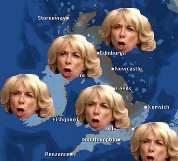 CelebJuice's tweet photo. Be proper careful. Gales all over the UK tonight. #CelebJuice #staysafe http://t.co/kvA25l7uqQ