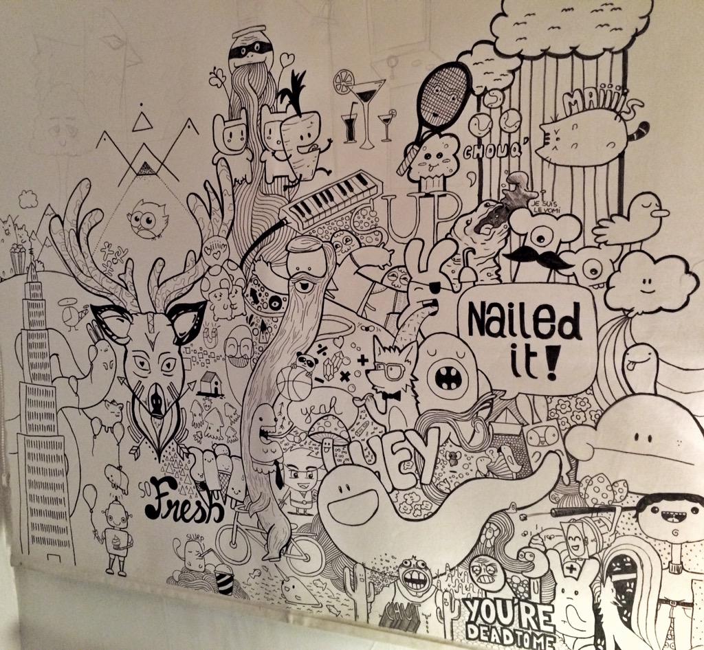 BastiUi's tweet photo. Avancement de mon petit mur à dessin :) #draw #drawing #mural #drawproject #wallproject #doodle http://t.co/Q9VCQpq5jv