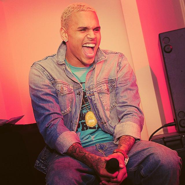 RapgoddessRg's tweet photo. Happy birthday to dis cute, crazy,silly,dope,rugged illuminate man. lng life,hve fun it ur happiness @chrisbrown http://t.co/qqQrJAHlUF