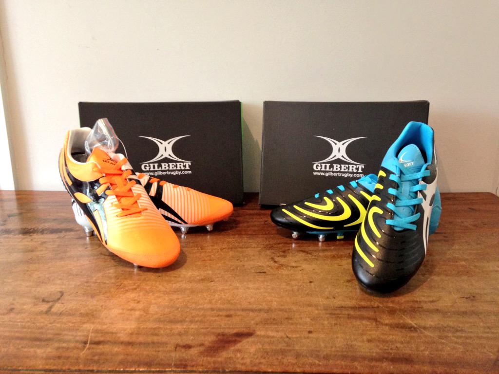 Massive thank you to <a href="/GILBERT_RUGBY/">Gilbert Rugby 🏉</a> for the surprise package this morning #Lightweight #NewBoots #BreakingTheMould