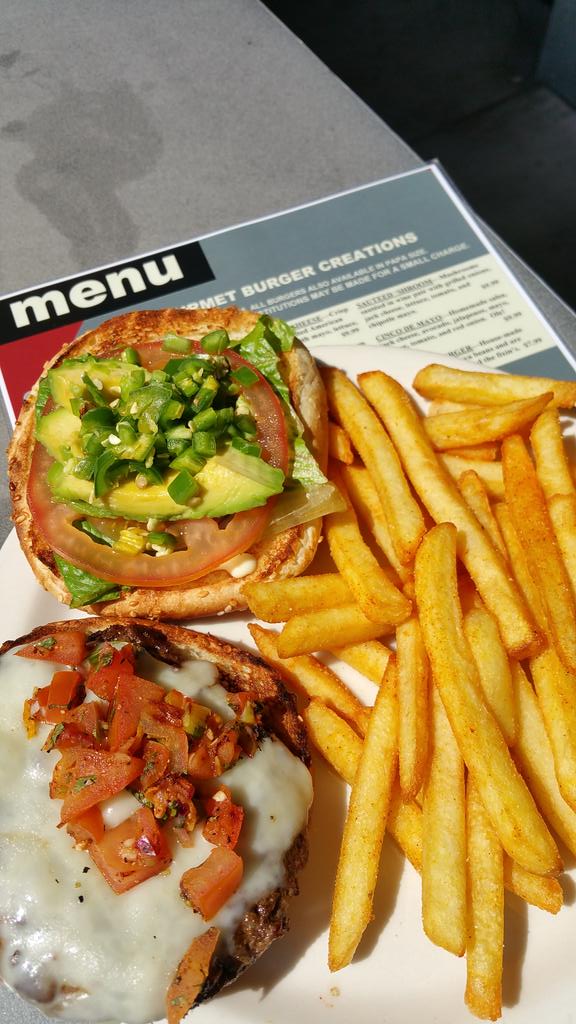 barkindoggrill's tweet photo. How perfect is it that we have a #cincodemayo burger on our menu?! http://t.co/mqCTuVjbWq