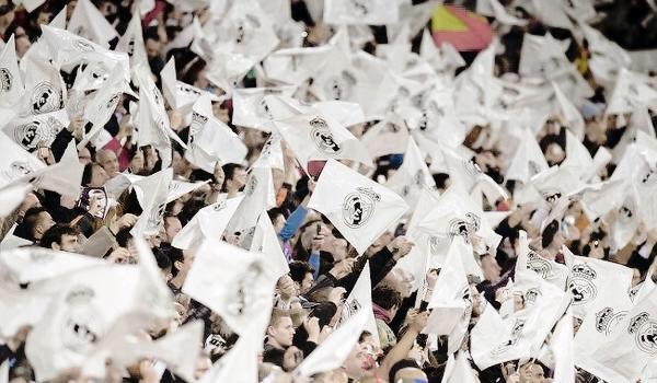 AshStudio7HD2's tweet photo. Que la Juventus se prepare para visitar un Infierno Blanco...

El Santiago Bernabéu. http://t.co/vR0gIQDkUc