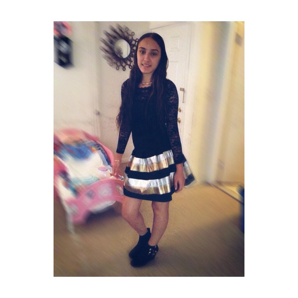 SGuenard's tweet photo. #Sunday #BrillianceQuinseañera #TB 💕🙈😘💁🏼 http://t.co/kwu0hxxtHF