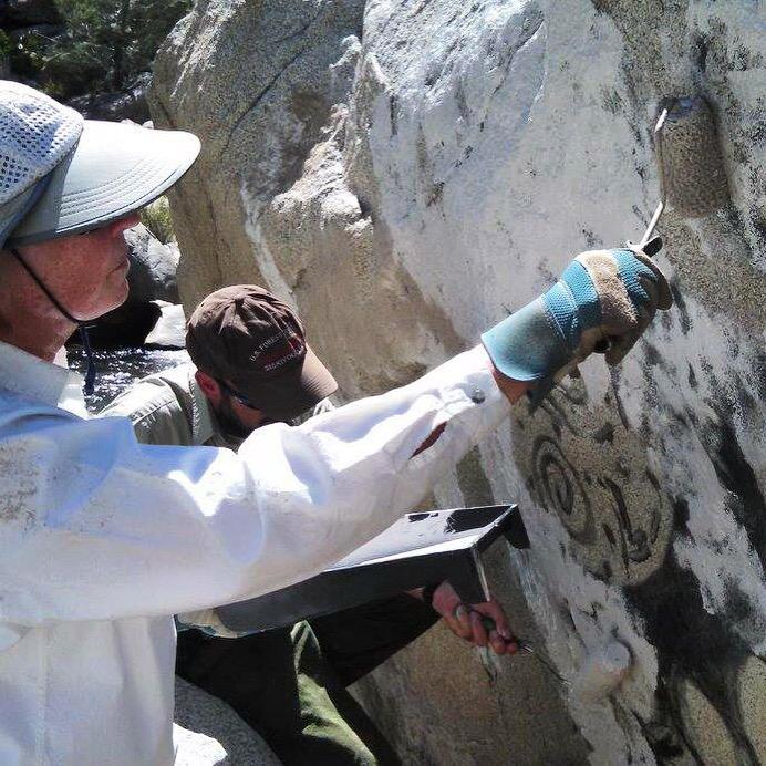 KeepKernClean's tweet photo. It takes a real human being to commit themselves to caring for our rivers and forests! #keepkernclean @sequoiaforest http://t.co/tqriCLXbSJ
