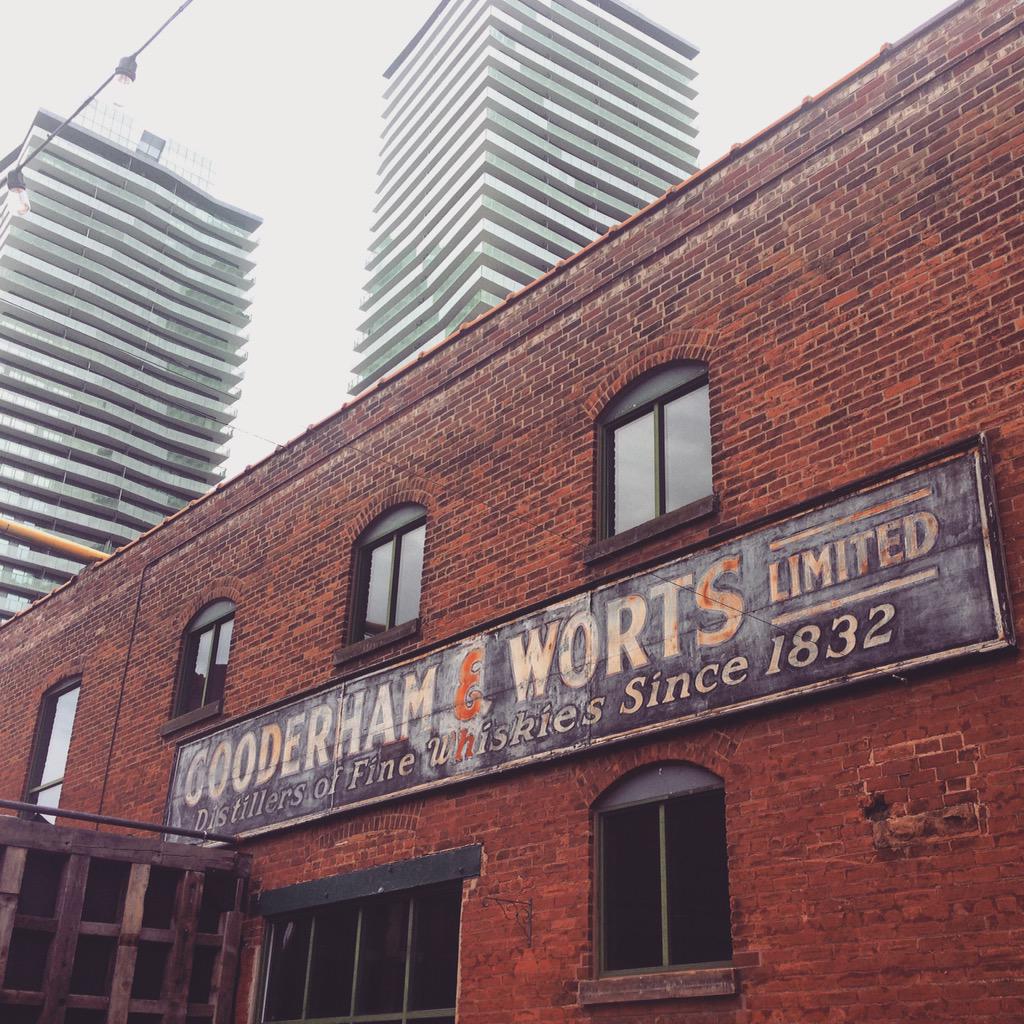 #Old & #New at @DistilleryTO #distillerylove #travel #Toronto @SeeTorontoNow  @explorecanada @viajeacanada