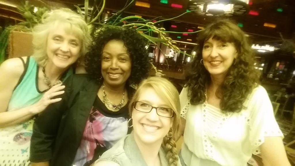 Laura_Rike's tweet photo. Networking out in Las Vegas!! Love meeting new people from all walks of life. #SEVENnetworking #lunchmob #vegas http://t.co/nC0m3tMGkP