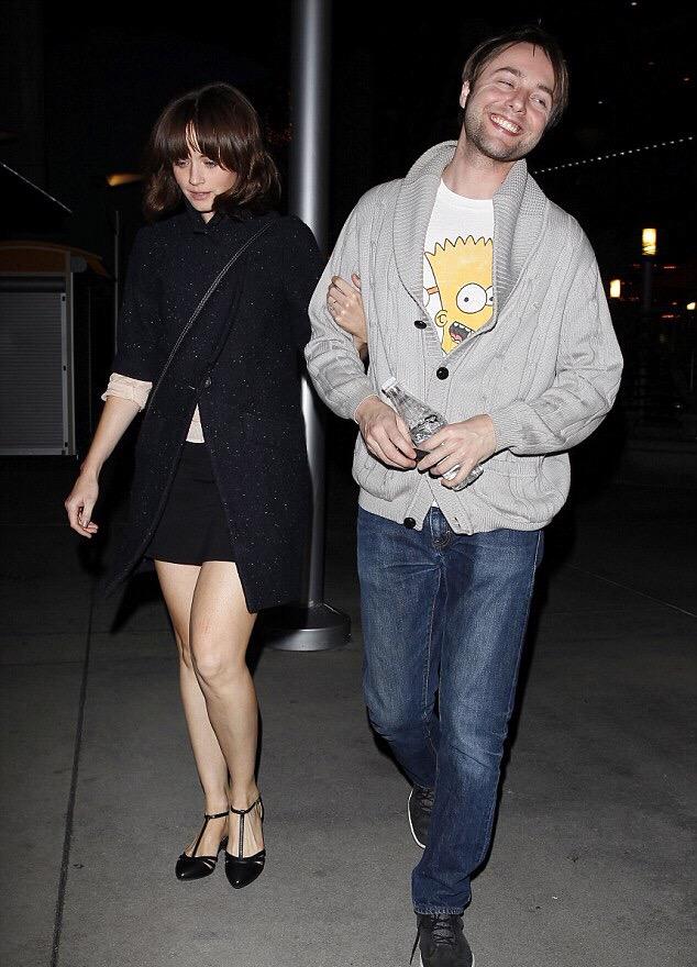 I wanna wish a happy 36th birthday 2 Vincent Kartheiser I hope he has fun with   