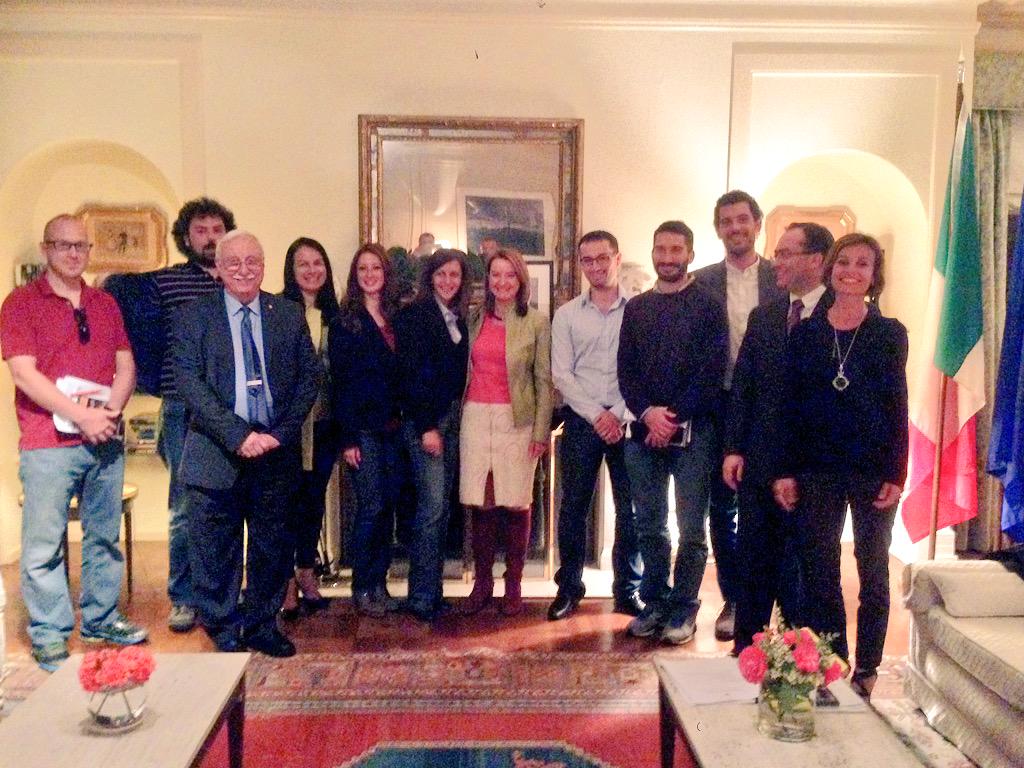 MauroBattocchi's tweet photo. Un caloroso benvenuto al nuovo #Comites di #SanFrancisco! @AiseStampa @ItalyinUS http://t.co/vqVyQGznab http://t.co/4tCFF3j8CB
