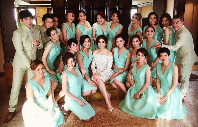 PloySerena's tweet photo. ทีมเจ้าสาว คือสวยปังกันทุกคนจริง เพื่อนเจ้าหญิงแห่งวงการ #NottChomTheWedding http://t.co/xaGC93Fyou