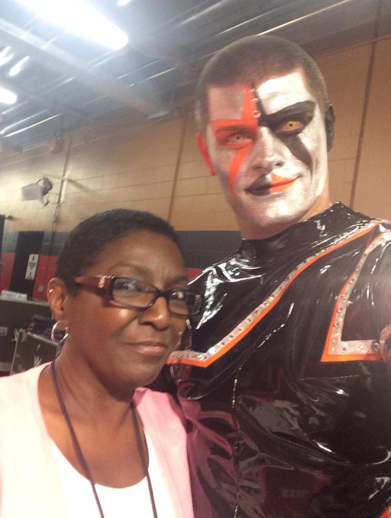 ExoticStellar's tweet photo. Only one of the Earthlings I could tolerate. http://t.co/lMDd5Efizv