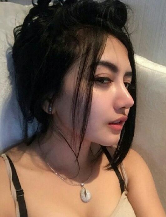 klitoris wanita nungging dikentot klitoris wanita nungging dikentot