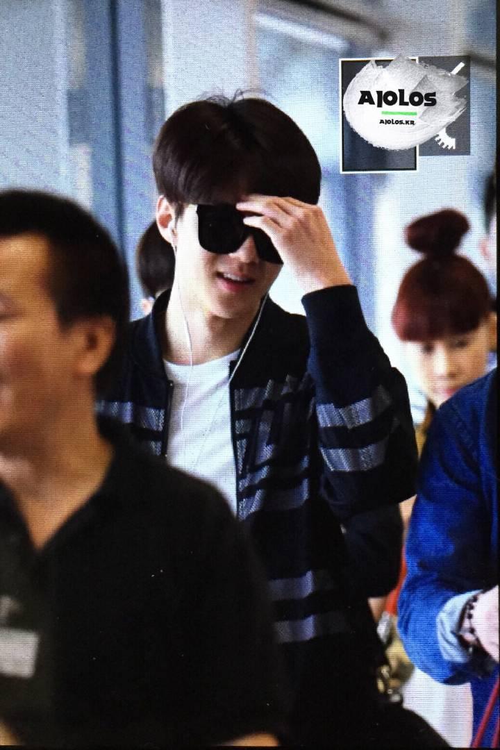EXOINDONESIA's tweet photo. [PREVIEW] 150506 Sehun @ Hongkong airport (cr: aiolos) http://t.co/MRp1aBS2Ua