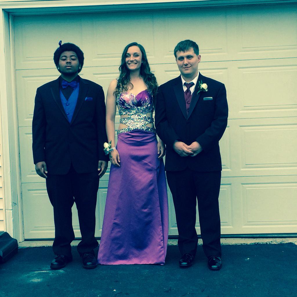 LilXcess's tweet photo. #Prom2015 http://t.co/wlFAknAJvf