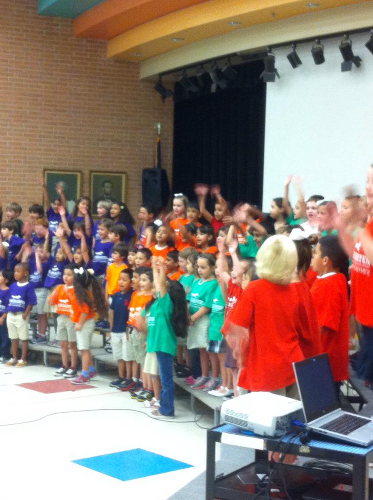 Briargrove's kinder sing tonight! Celebrating our almost first graders! #houstonisd #briargrove #hisd