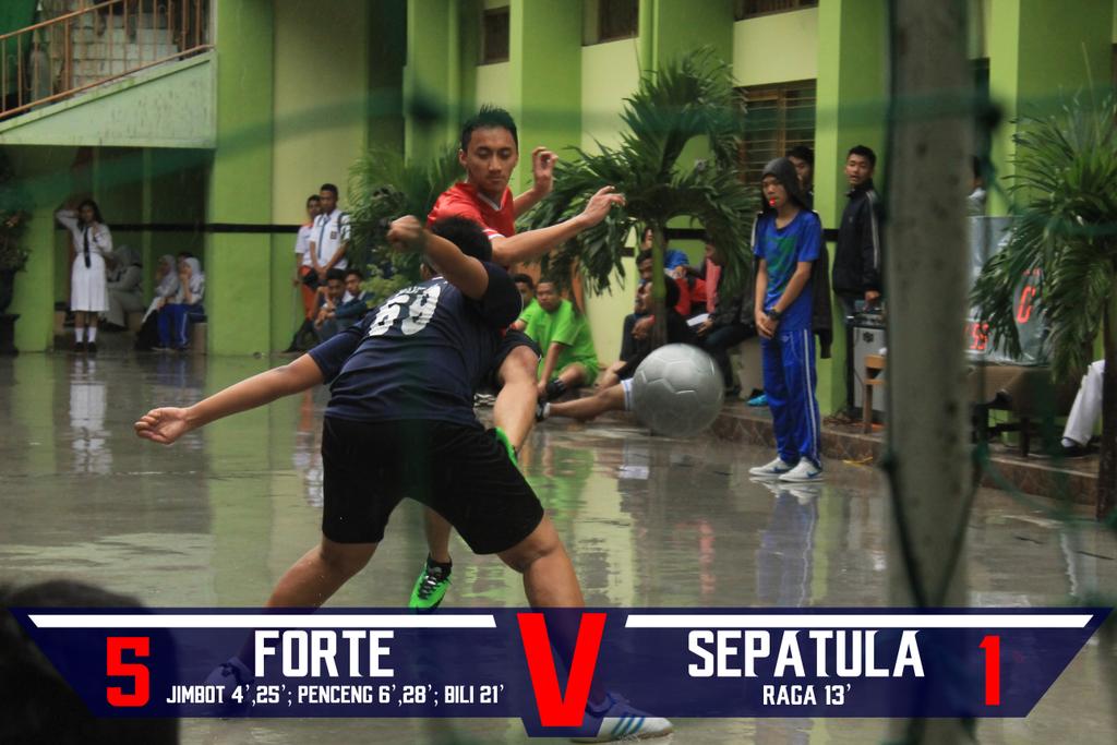 IKAM15A's tweet photo. Dipertandingan pertama @FORTE_MISA berhasil mengalahkan @sepatulaX1 dan melaju ke partai Final #IKAM15ACUP http://t.co/MuVHGiTYOt