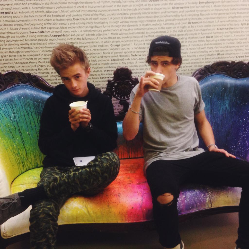 MTV tweet picture