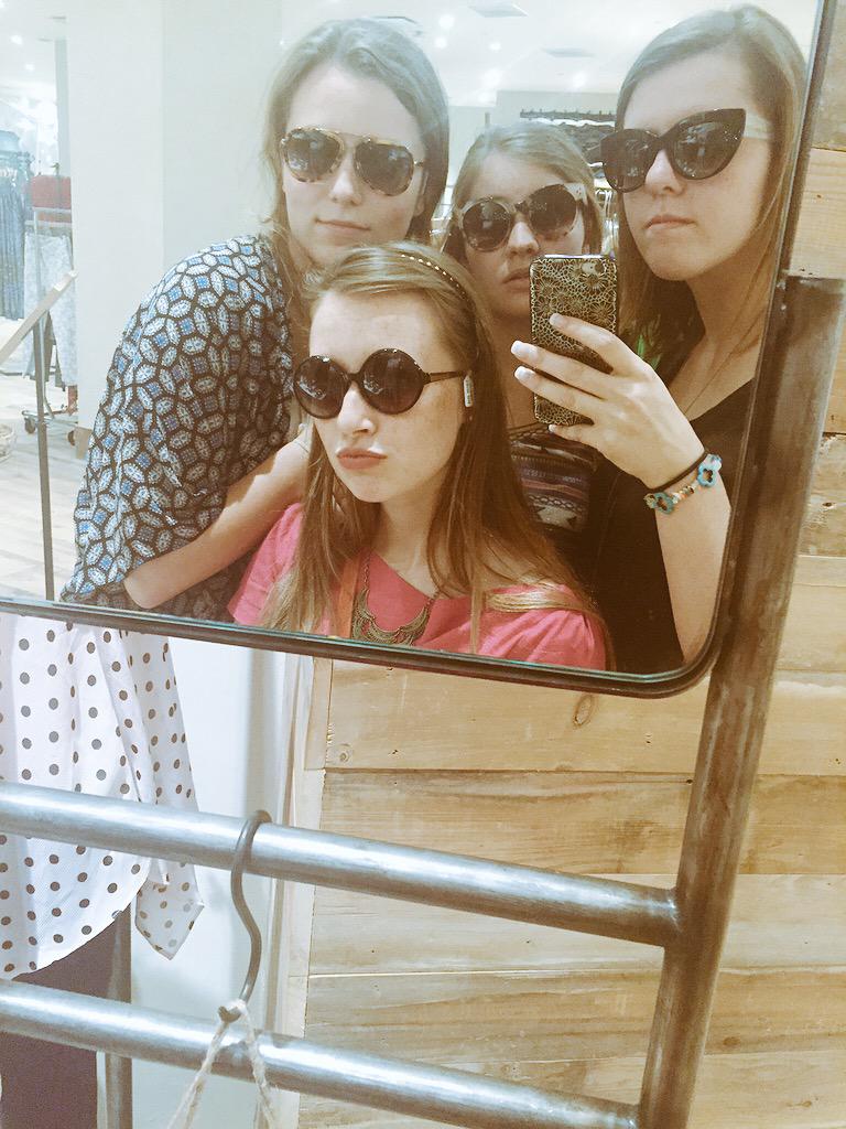 patterson_lex's tweet photo. a night out on the town

(when anthro is your aesthetic but the dollar store is your budget) http://t.co/wKgPd8nfKm
