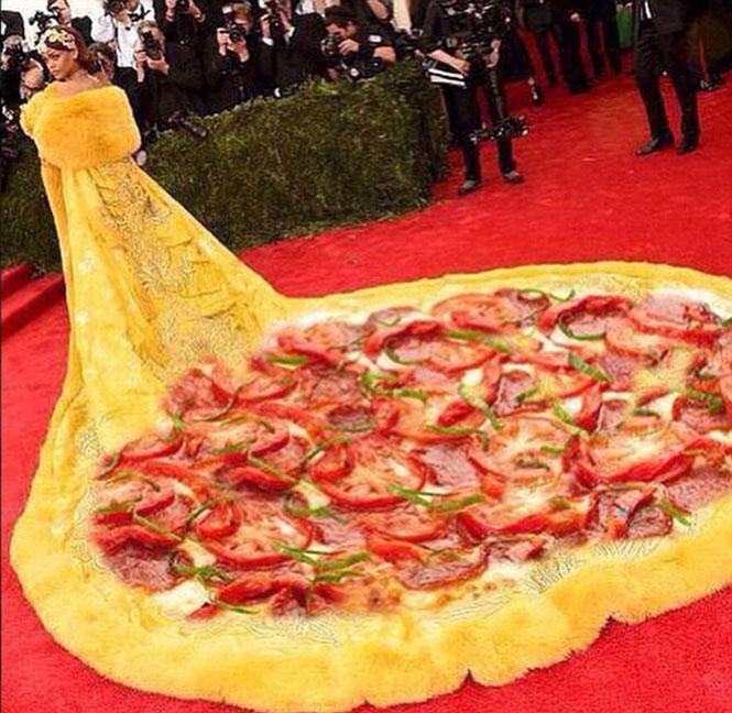 ateofimjb's tweet photo. amo a rihanna mas KKKKKK não consigo parar de rir 😂😂 #askbelieber http://t.co/1G8l8wBNYB