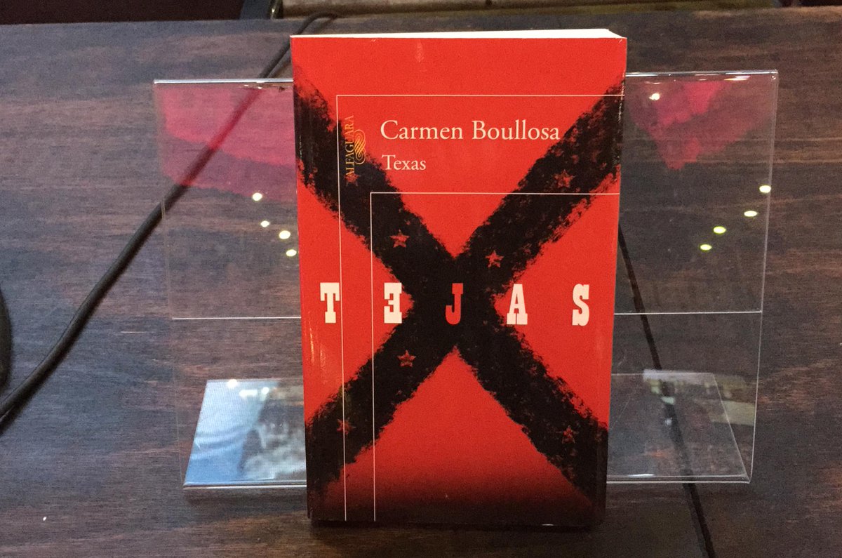 Notimex's tweet photo. #Cultura | La escritora @carmenboullosa presentó “Texas” en la @ferialibro Buenos Aires.>http://t.co/5Fh2bn25pU http://t.co/FpL1fCzUOr