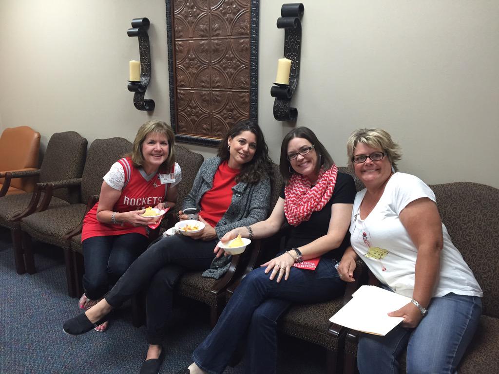 BlackBearkats's tweet photo. We ❤️ our amazing staff! They are champions for children! @CyFairISD http://t.co/TYeW4uaOKn