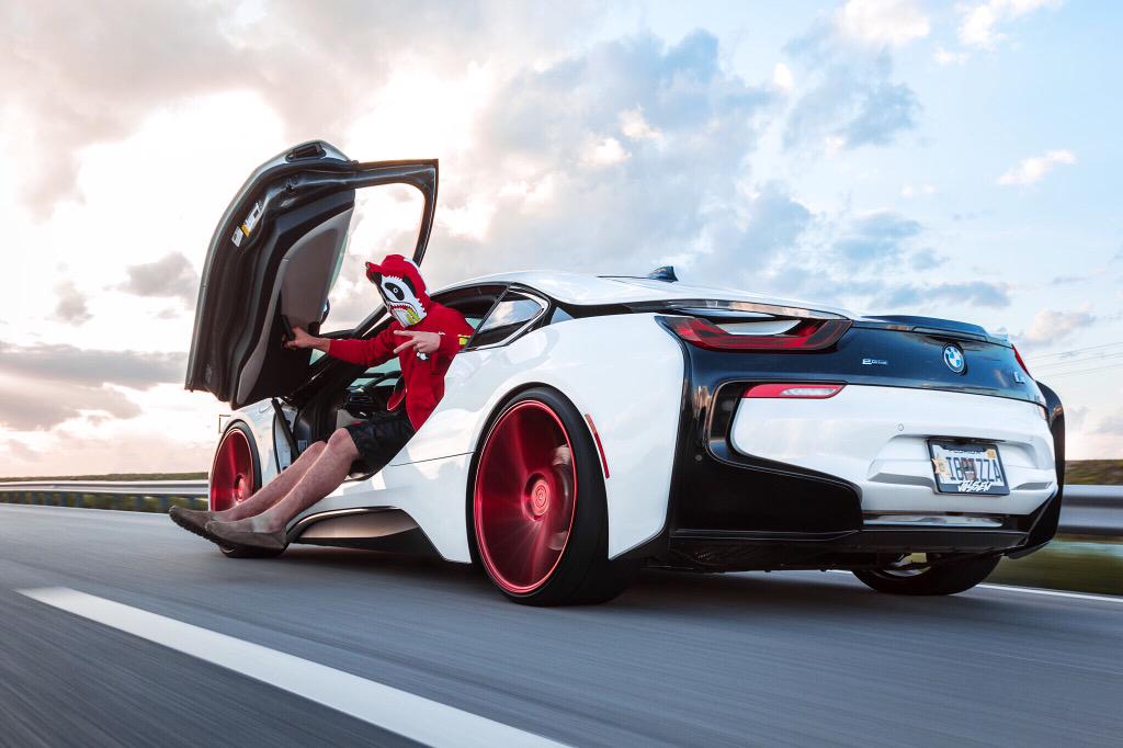 vossenwheels's tweet photo. Wilding out with #i8pizza http://t.co/c3nzcTsNu1