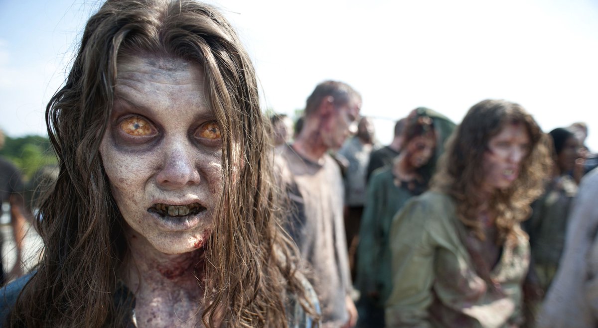 sixo's tweet photo. #Miami has a fun dark side. #BDSM &amp; #Zombie survival strategies in one #LifeHack session. http://t.co/tfCDcevyvB http://t.co/LQ7JmOwvYf