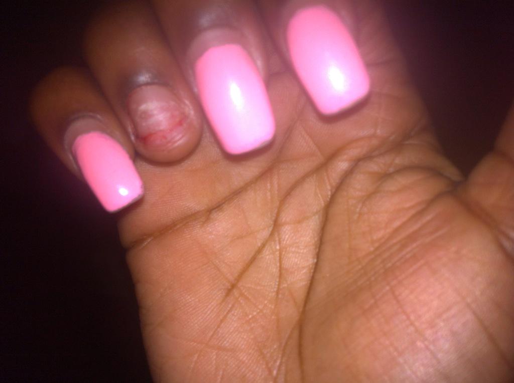 FuckLoveee__'s tweet photo. Ofn my shit hurt 😩😪😭 http://t.co/GxZvB60gsF