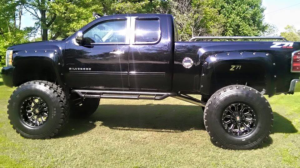 _LiftedTrucks_'s tweet photo. #Chevy http://t.co/qeWpLu2bDi
