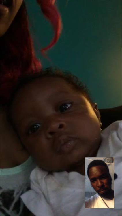 ChingBitch's tweet photo. Talking To My Boy On Ft http://t.co/o0GFhfUUzl