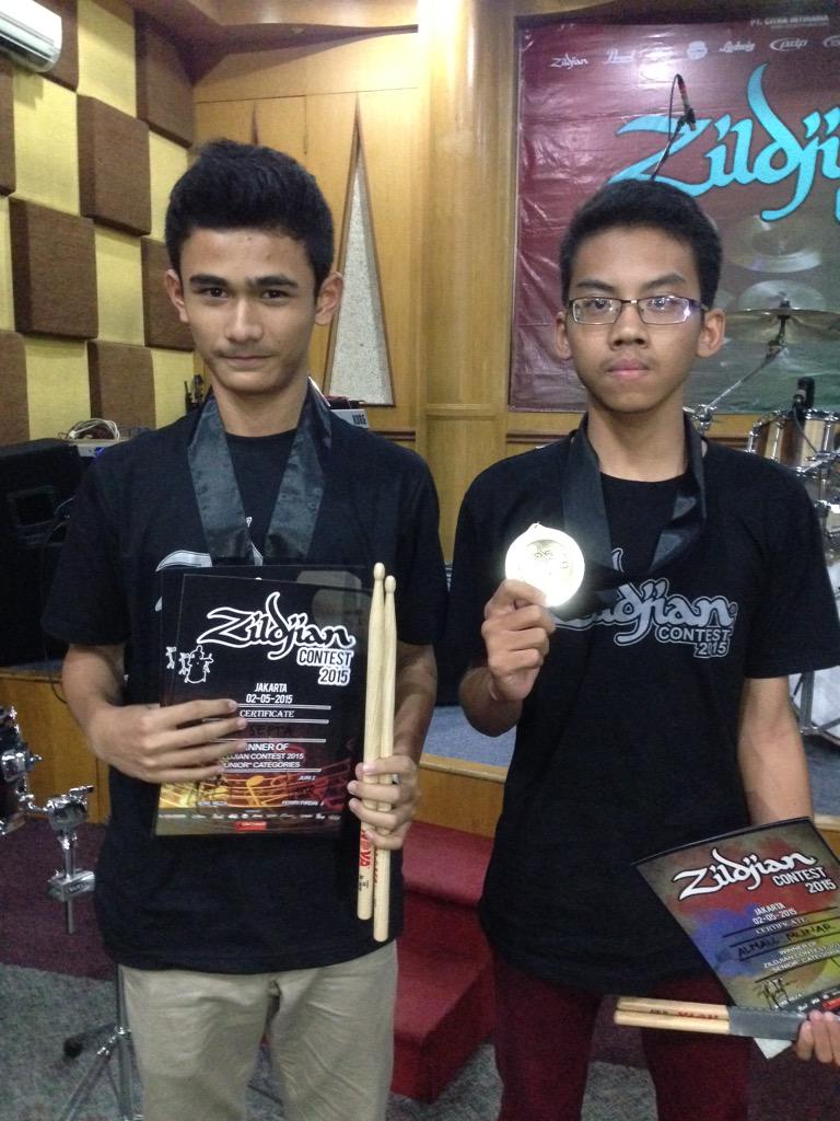 Juara 1 kat,Senior <a href="/AlmallMunar/">Almall Munar</a> w/ Juara 1 kat,Junior <a href="/drumzebta/">zebta</a> Reg.Jakarta Zildjian Contest 2015 <a href="/DrumTalentMan/">DrumTalentManagement</a>
