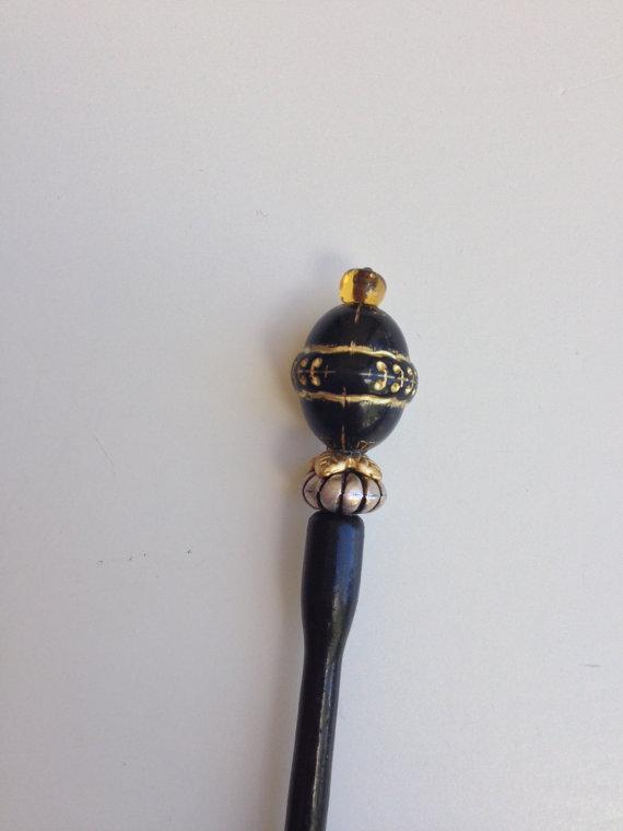 JabberShop's tweet photo. Shawl pins  Decorative hair sticks  wooden shawl by JabberDuck http://t.co/IXB9Mj2xOn http://t.co/huosLljDOh