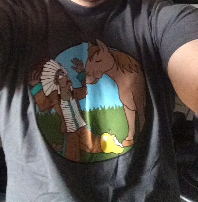Remember when @PauseUnpauses fed a notch apple to a horse? Well, now my shirt does! #forthehorse