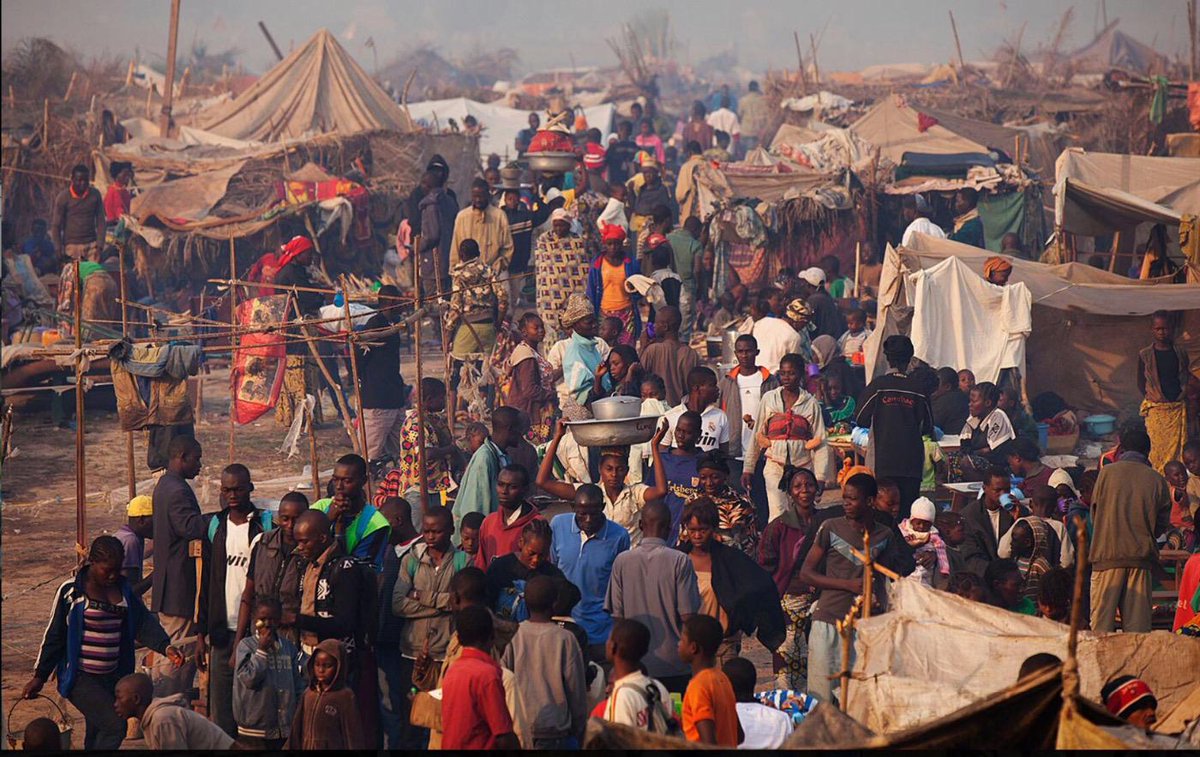 Crisis__CAR's tweet photo. This is just an example of a refugee camp you might see in neighbouring countries to CAR http://t.co/07jG3NJCn2