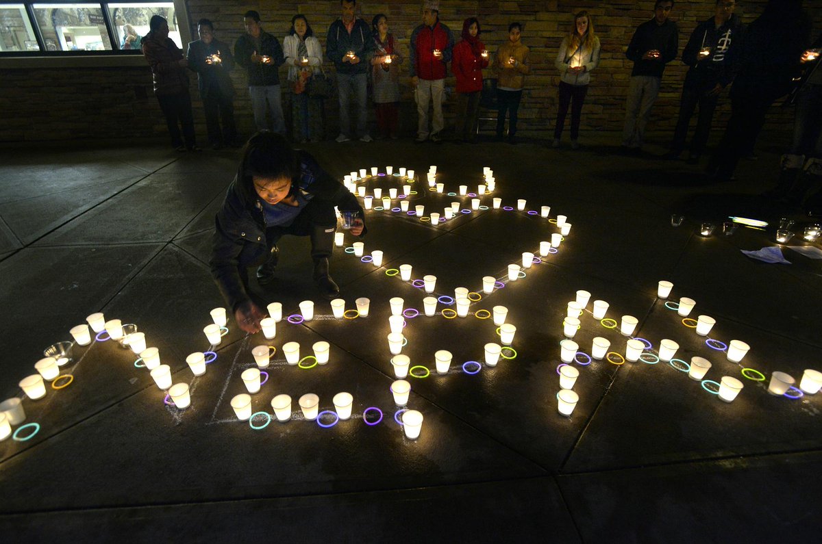 jpapasso's tweet photo. CU students held a candlelight vigil for Nepal earthquake victims on Tuesday@cubuffs @dailycamera #NepalEarthquake http://t.co/fWGOMjwqIK