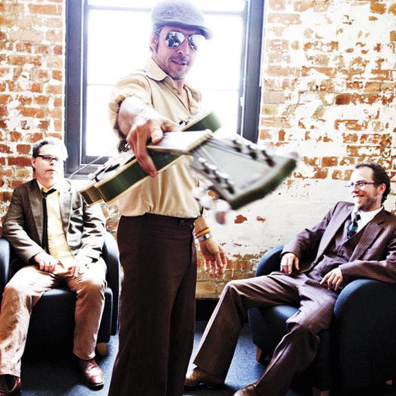 Cardigan Bar tweet media