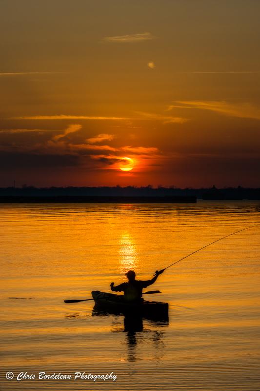 buffcleb's tweet photo. One Last Cast
http://t.co/8mvGnNXlnr
@OuterHarborPark @BuffaloNiagara @BEAUTIFULPlCS #fishing #kayak #sunset http://t.co/06elew34eE