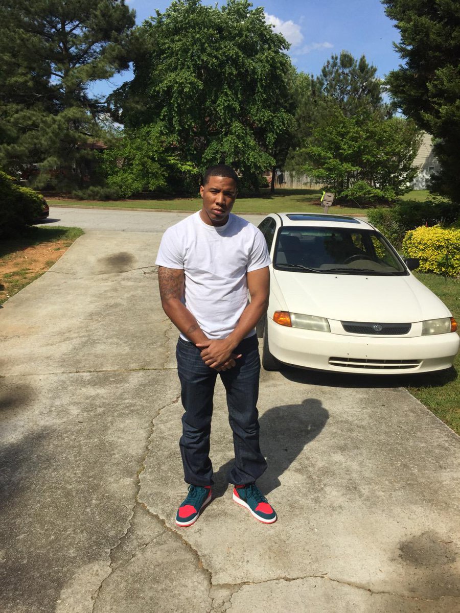 YoungMotaa's tweet photo. Back in Cobb for a luh minute.... http://t.co/HQedMHnR1u