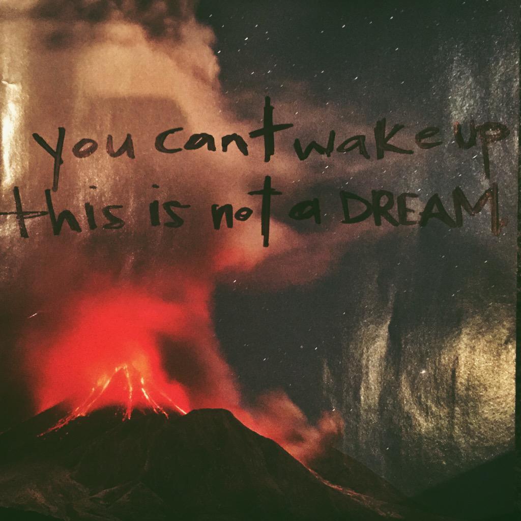 halsey's tweet photo. BADLANDS. http://t.co/dA06bOlQ8O