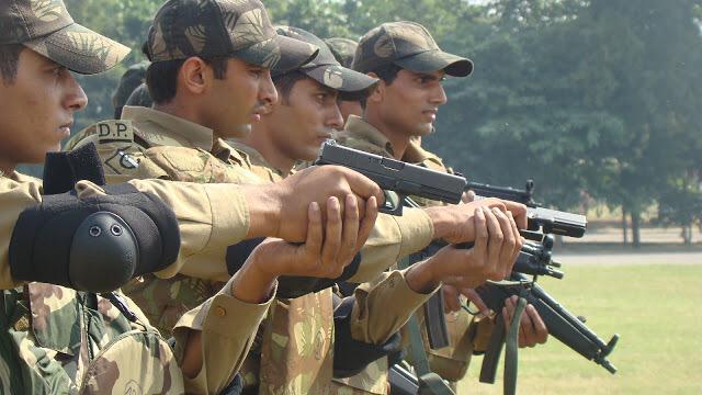 IPSMadhurVerma's tweet photo. They live their life in which fear of death can never enter heart!!
#DelhiPoliceCommandos http://t.co/SzQ6aRTyIZ