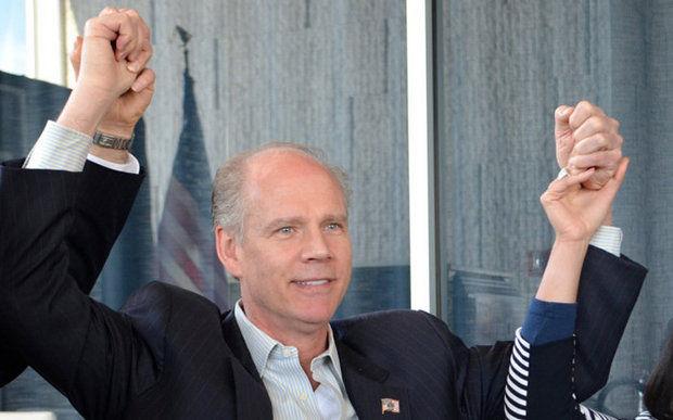 MichaelKhords's tweet photo. Dan Donovan, who failed to indict cop who killed #EricGarner, is now a U.S. Congressman elect: http://t.co/5A5CmvsPQW http://t.co/Us5XvcuF9W