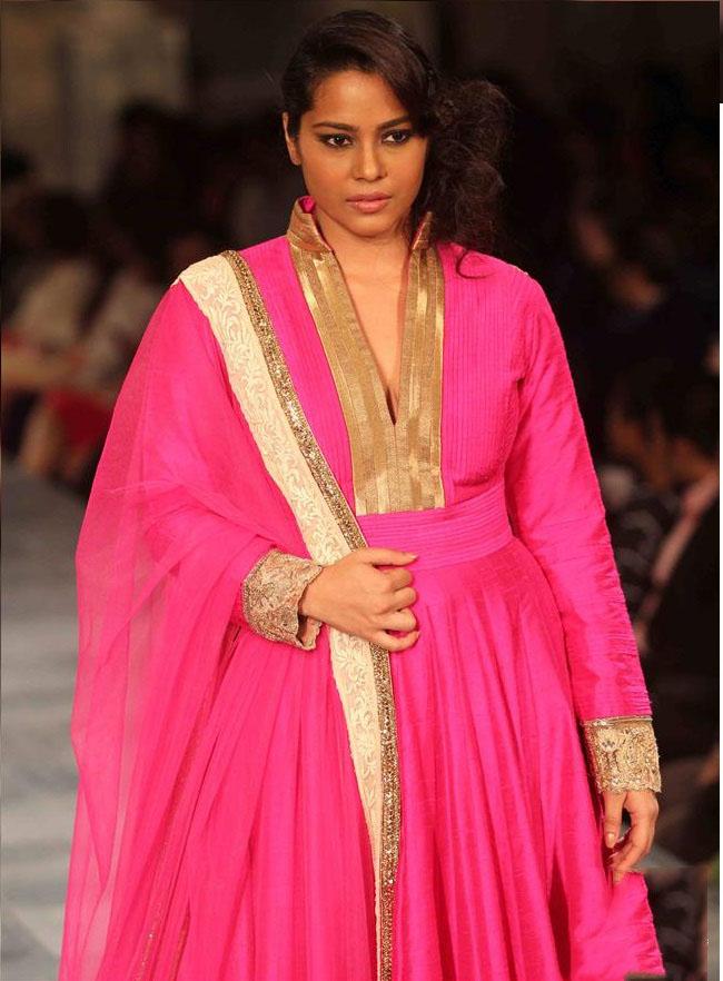 Happy to actress Shahana Goswami who acted in Hindi, Bengali films. 